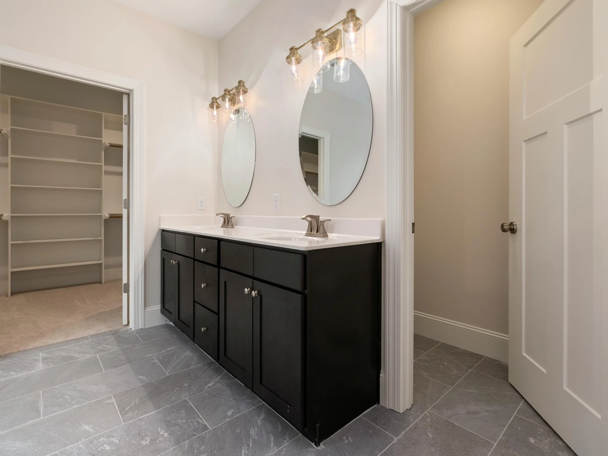 Bathroom Painting in Reading painted by Reading Decorators