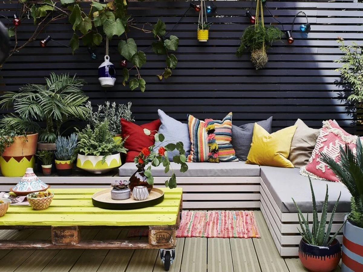 Deck Painting in Reading painted by Reading Decorators