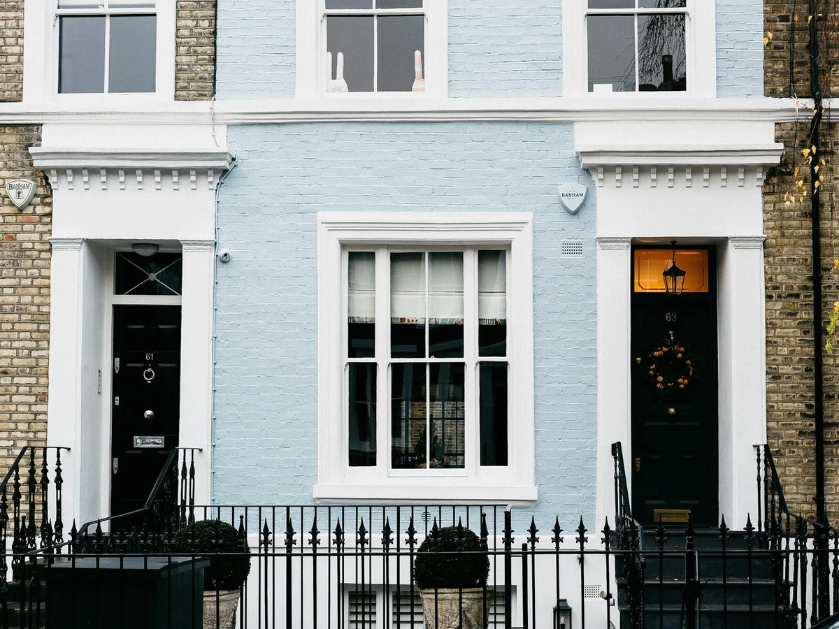 Light blue exterior window frame and fascia painting in Reading by Reading Decorators
