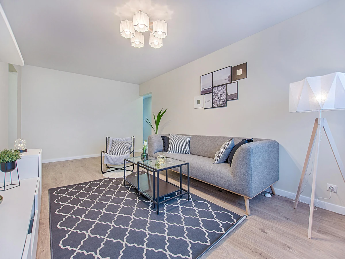 Feature Wall Painting in Reading painted by Reading Decorators